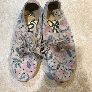 Floral suede sneakers!